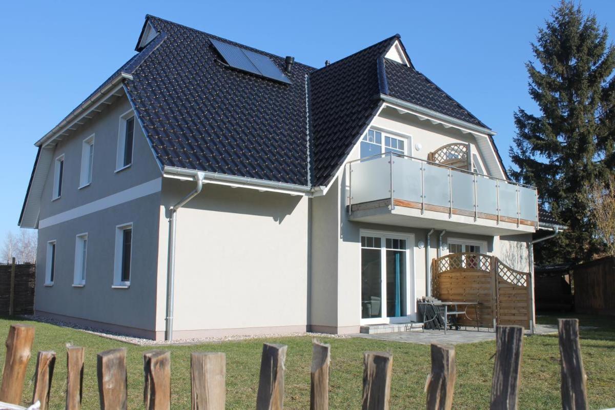 Ferienwohnung Van Der Holm Борн Екстериор снимка